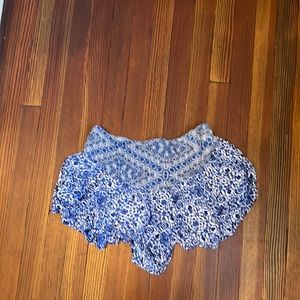Patterned flowy shorts